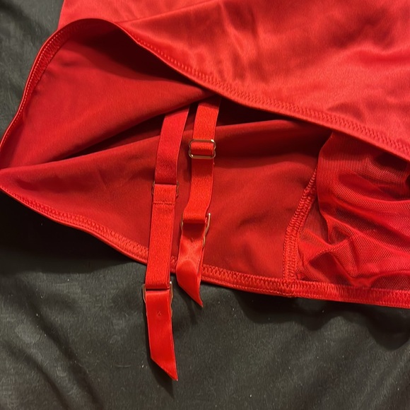 NWT Victoria’s Secret Dream Angels Garter Skirt - Picture 2 of 7